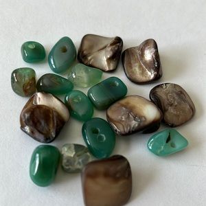 Stone and Shell mix brown dyed oyster shell and green stones